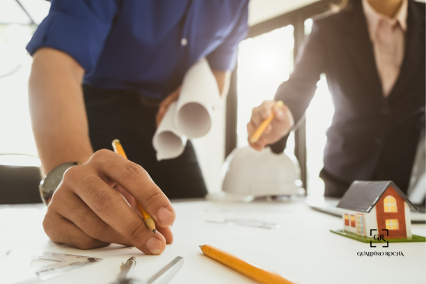 Contrato de Empreitada: Estrutura, Modalidades e Classificações