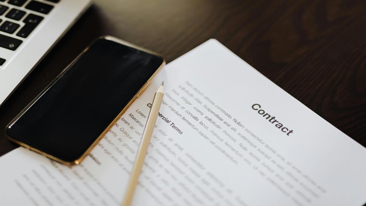 diferenca-entre-contrato-de-empreitada-e-contrato-de-prestacao-de-servicos