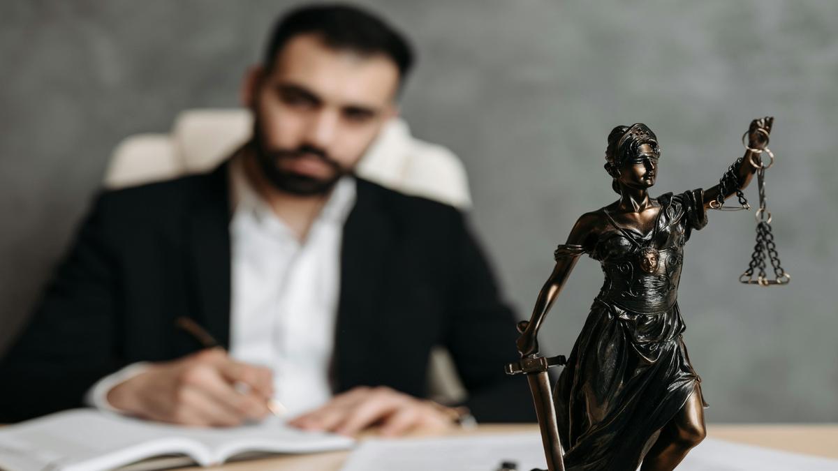 Garantias Processuais e Direitos dos Réus no Processo Civil Brasileiro